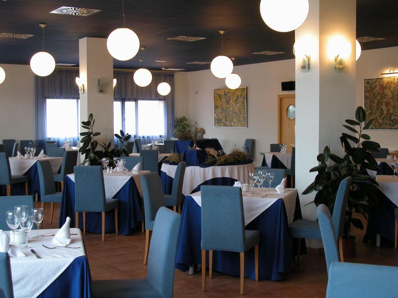 Hotel Villa De Estercuel Dış mekan fotoğraf